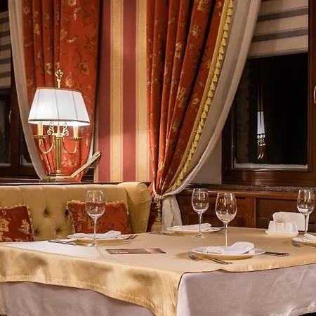 Карпатська Ружа Hotel