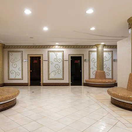 Карпатська Ружа 5*