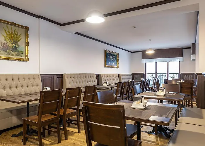 Карпатська Ружа Otel